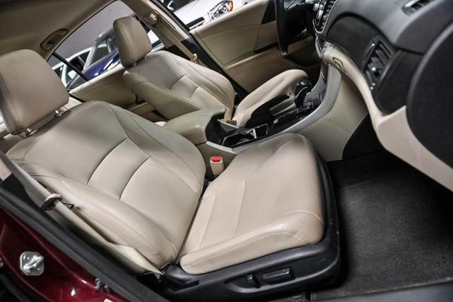 Photo of 2014 Basque Red Pearl II Honda Accord