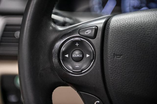 Photo of 2014 Basque Red Pearl II Honda Accord