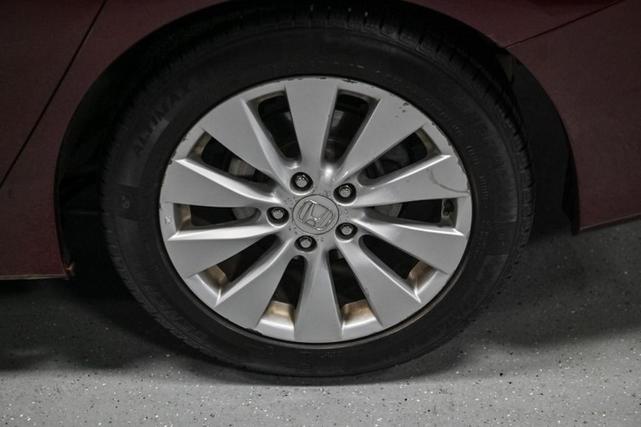 Photo of 2014 Basque Red Pearl II Honda Accord