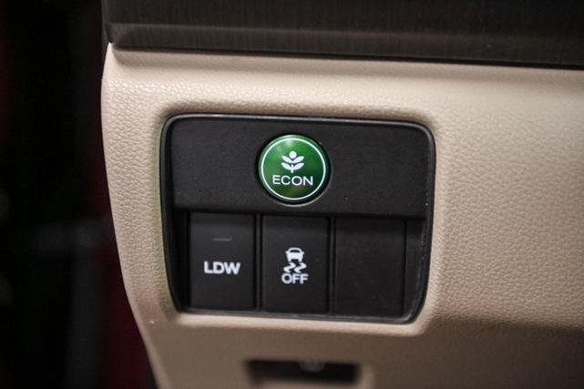 Photo of 2014 Basque Red Pearl II Honda Accord