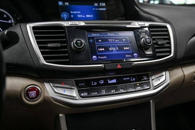 Photo of 2014 Basque Red Pearl II Honda Accord