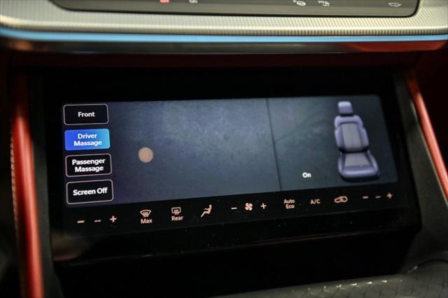Photo of 2024 Diamond Black Crystal Pearlcoat Jeep Wagoneer S