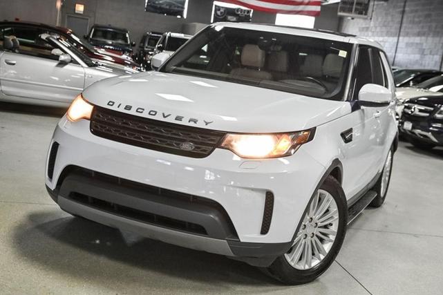 Photo of 2018 Fuji White Land Rover Discovery