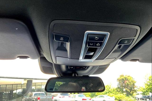 Photo of 2018 Black Mercedes-Benz GLS 550