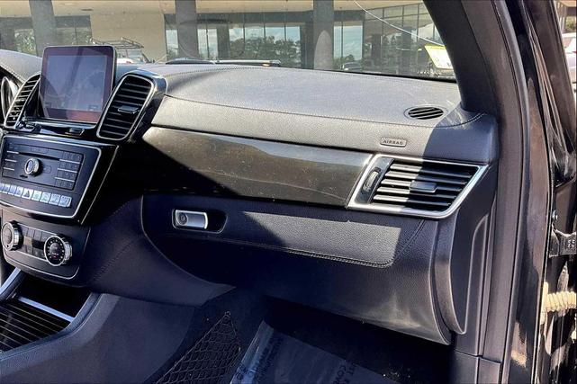 Photo of 2018 Black Mercedes-Benz GLS 550