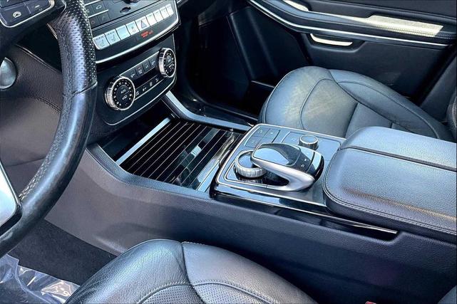 Photo of 2018 Black Mercedes-Benz GLS 550