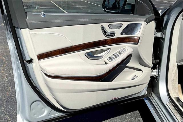 Photo of 2015 Iridium Silver Metallic Mercedes-Benz S-Class