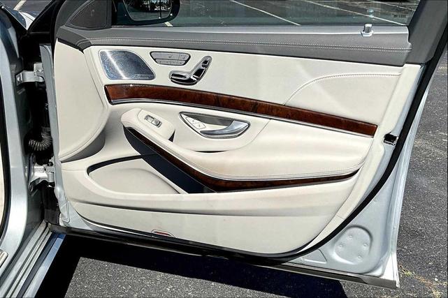 Photo of 2015 Iridium Silver Metallic Mercedes-Benz S-Class