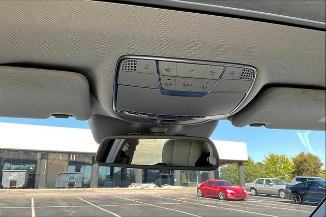 Photo of 2015 Iridium Silver Metallic Mercedes-Benz S-Class