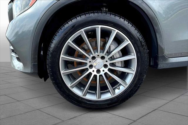 Photo of 2016 Black Mercedes-Benz GLC 300
