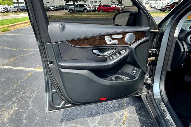 Photo of 2016 Black Mercedes-Benz GLC 300