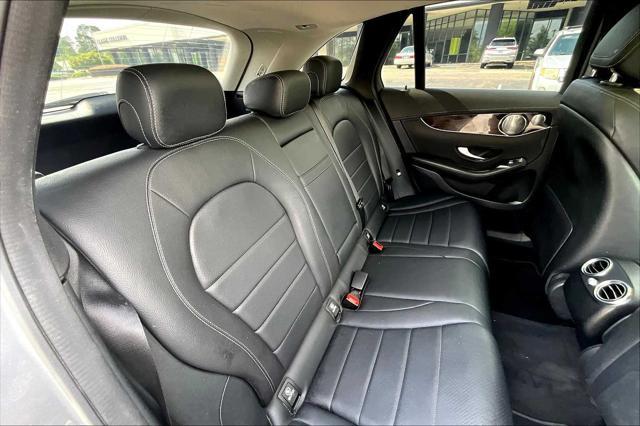 Photo of 2016 Black Mercedes-Benz GLC 300