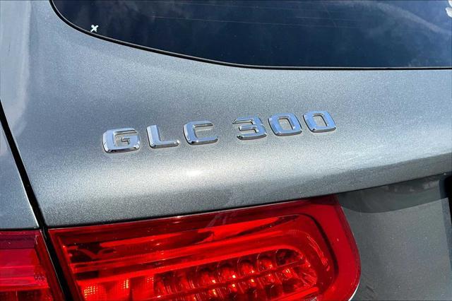 Photo of 2016 Black Mercedes-Benz GLC 300