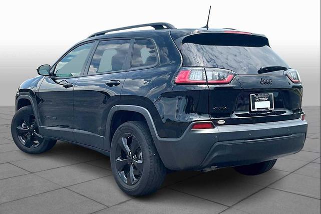 Photo of 2023 Diamond Black Crystal Pearlcoat Jeep Cherokee