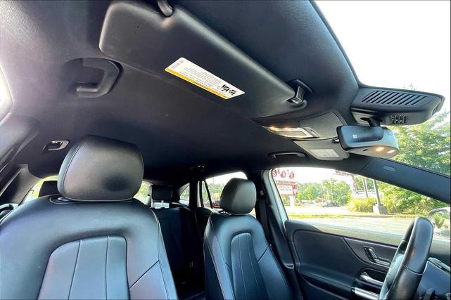 Photo of 2021 Polar White Mercedes-Benz GLA 250