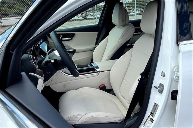 Photo of 2024 Polar White Mercedes-Benz C-Class