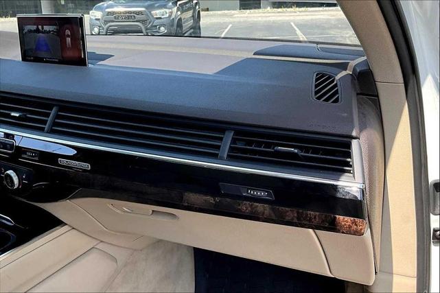 Photo of 2018 WHITE Audi Q7