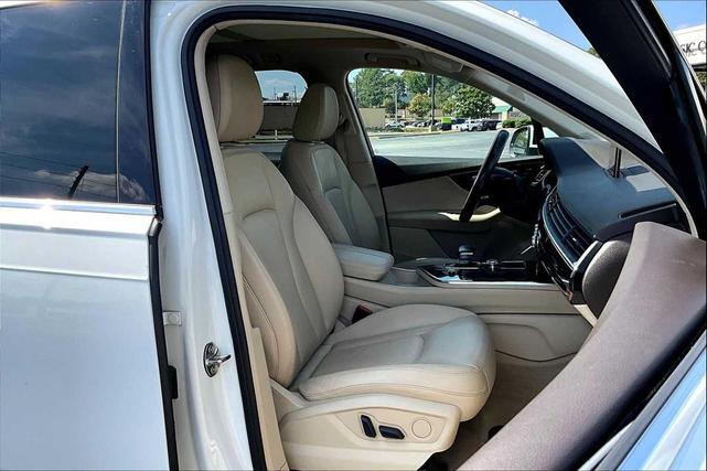 Photo of 2018 WHITE Audi Q7