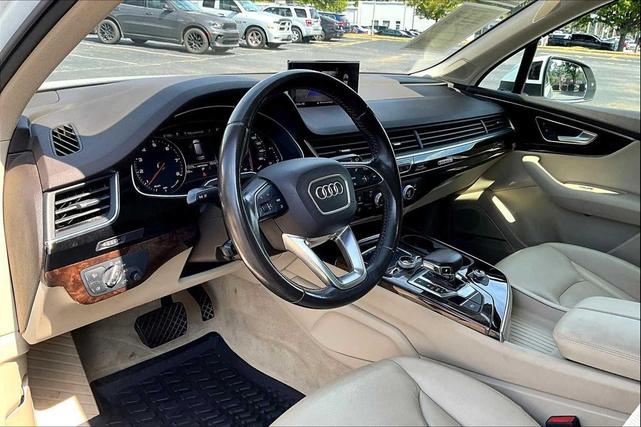 Photo of 2018 WHITE Audi Q7