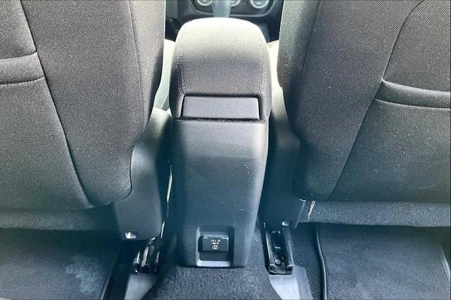 Photo of 2017 Hypergreen Clearcoat Jeep Renegade