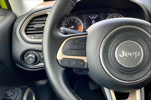 Photo of 2017 Hypergreen Clearcoat Jeep Renegade