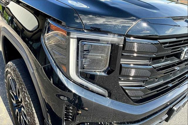 Photo of 2022 Onyx Black GMC Sierra 1500