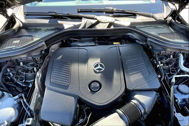 Photo of 2025 Graphite Grey Metallic Mercedes-Benz GLC 300