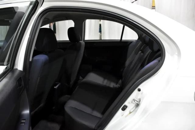 Photo of 2009 White Mitsubishi Lancer