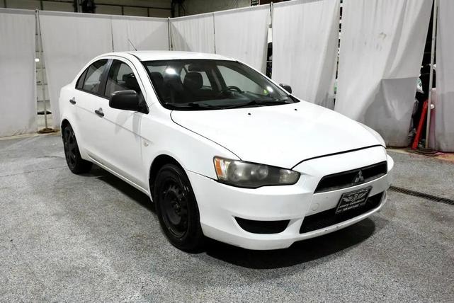 Photo of 2009 White Mitsubishi Lancer