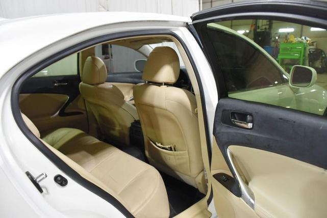 Photo of 2008 White Lexus IS 250
