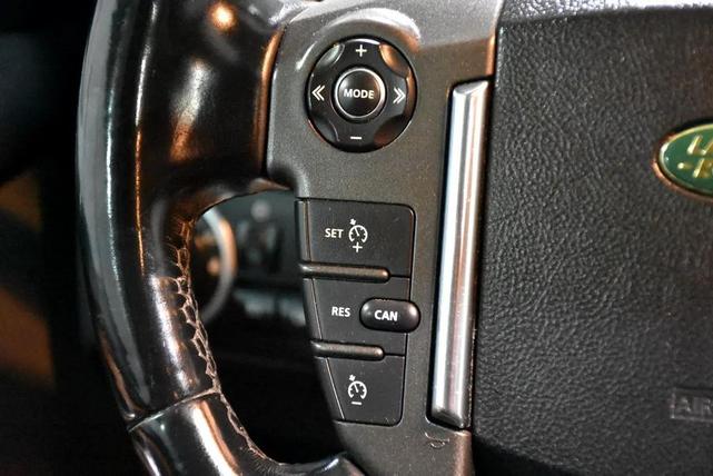 Photo of 2010 Silver Land Rover LR4