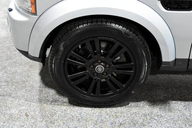 Photo of 2010 Silver Land Rover LR4