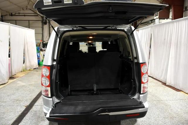 Photo of 2010 Silver Land Rover LR4