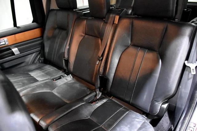 Photo of 2010 Silver Land Rover LR4