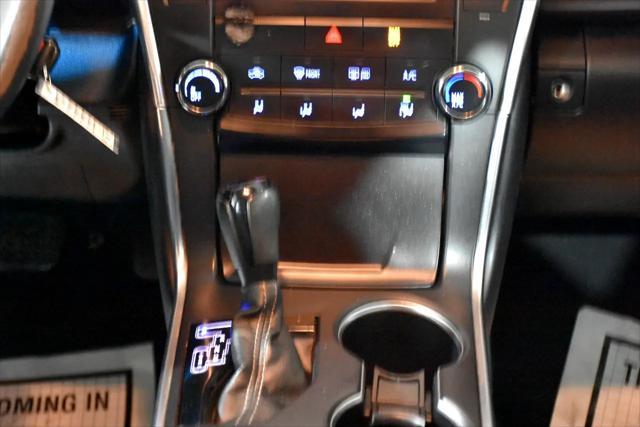 Photo of 2016 Black Toyota Camry