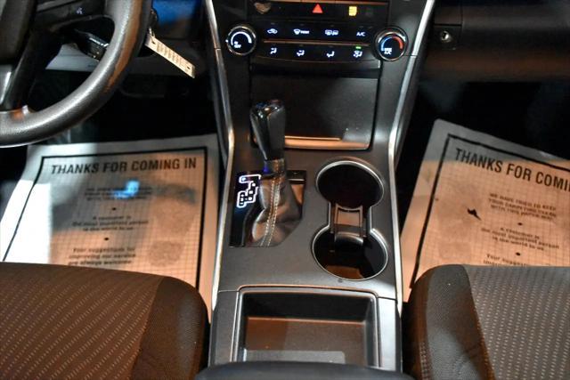 Photo of 2016 Black Toyota Camry