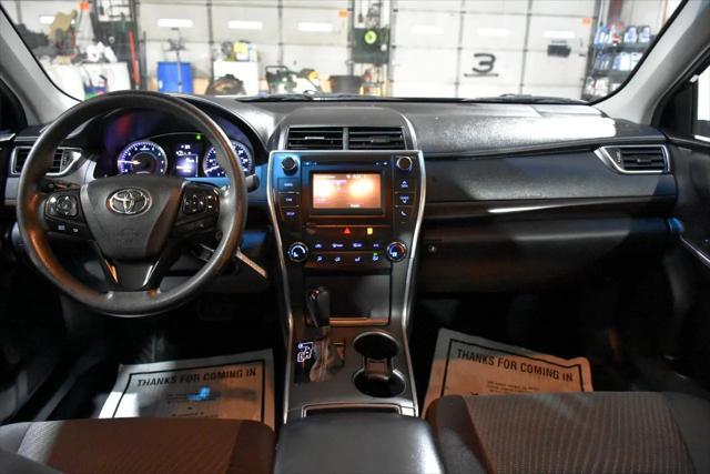 Photo of 2016 Black Toyota Camry