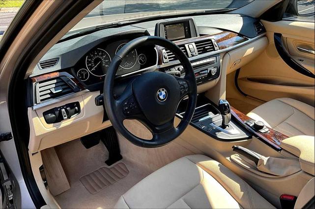 Photo of 2014 Orion Silver Metallic BMW 320