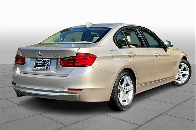 Photo of 2014 Orion Silver Metallic BMW 320