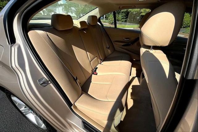 Photo of 2014 Orion Silver Metallic BMW 320