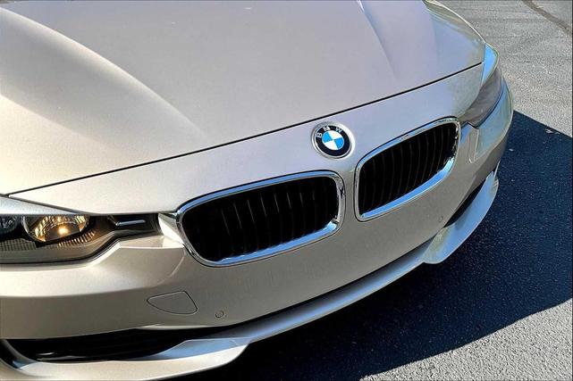 Photo of 2014 Orion Silver Metallic BMW 320