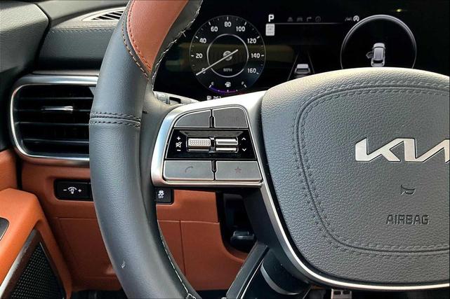 Photo of 2025 Jungle Green Kia Telluride