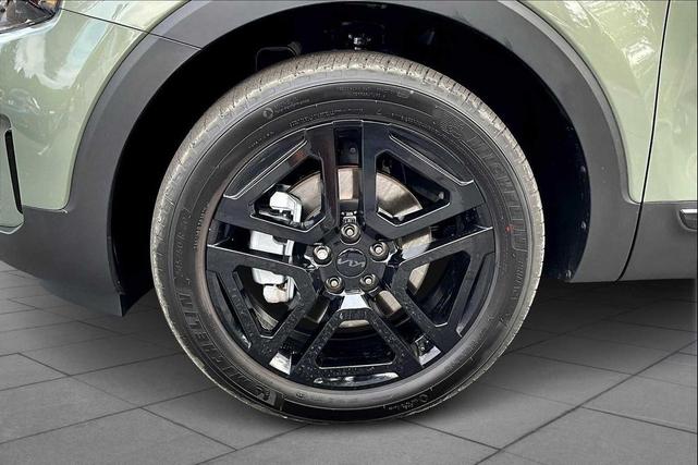 Photo of 2025 Jungle Green Kia Telluride
