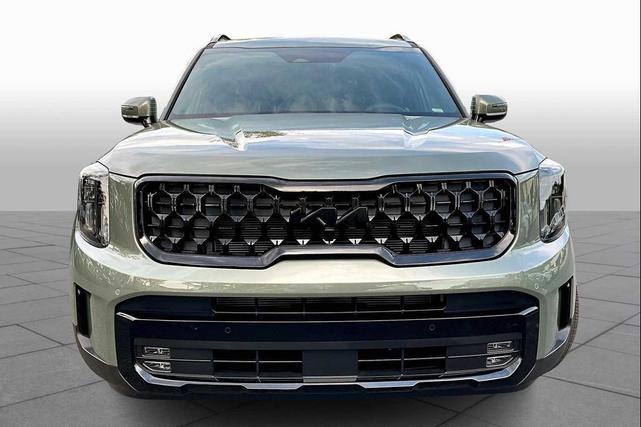 Photo of 2025 Jungle Green Kia Telluride