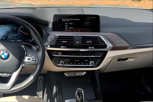 Photo of 2018 Glacier Silver Metallic BMW X3
