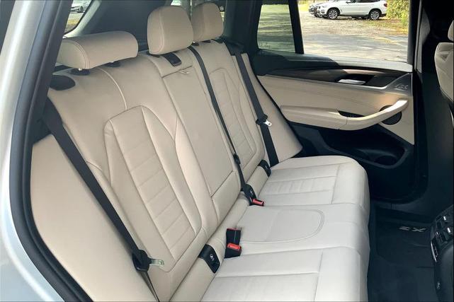 Photo of 2018 Glacier Silver Metallic BMW X3