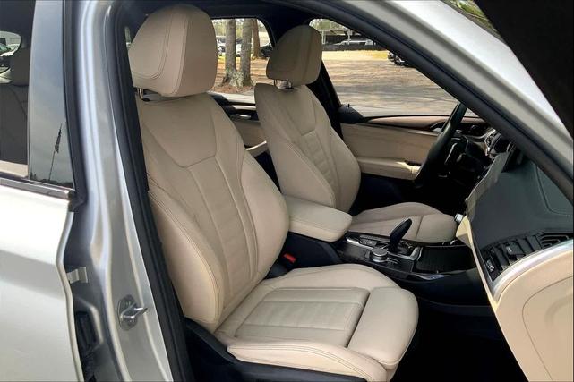 Photo of 2018 Glacier Silver Metallic BMW X3