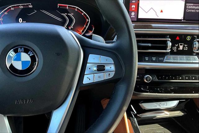 Photo of 2023 Jet Black BMW X4
