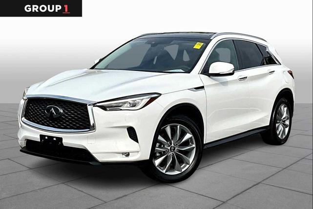 Photo of 2021 Lunar White INFINITI QX50