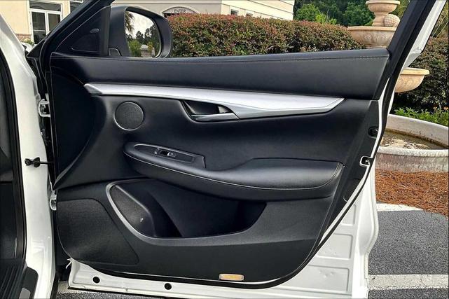 Photo of 2021 Lunar White INFINITI QX50
